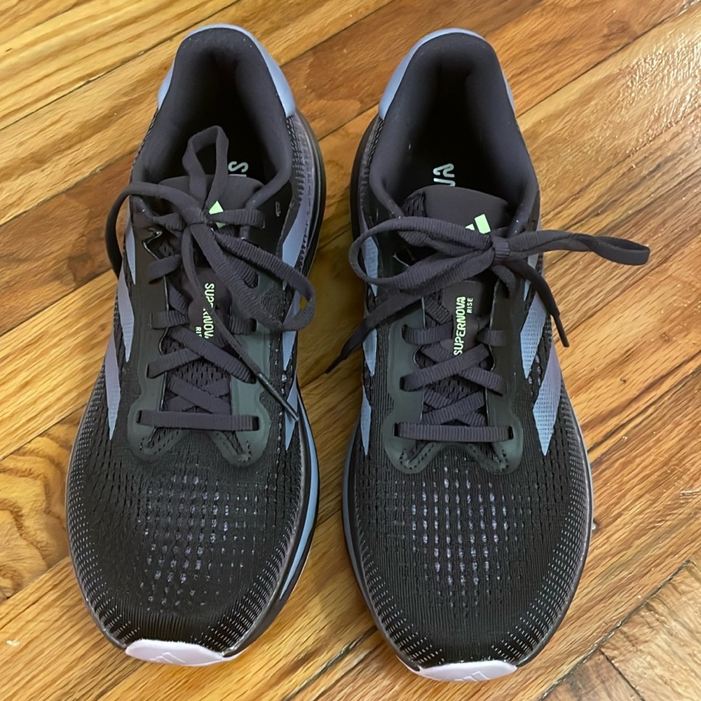 Adidas Supernova Rise running shoes